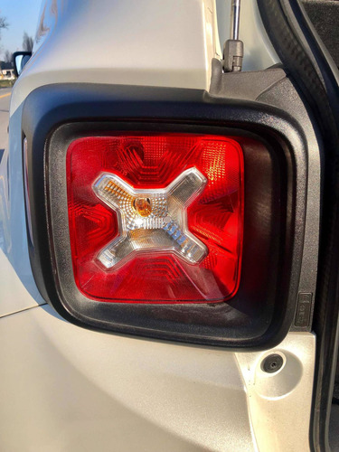 Jeep Renegade Sport 2018 28mil Km Mt 1er Dueño Al Dia