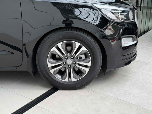 Kia Carnival 3.3 EX V6 24V GASOLINA 4P AUTOMATICO