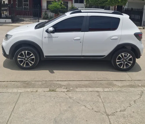 Renault Stepway 1.6 Intens Cvt