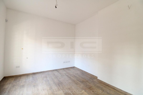 Imagen 2 de 23 de Ph 3 Ambientes Venta - Olivos