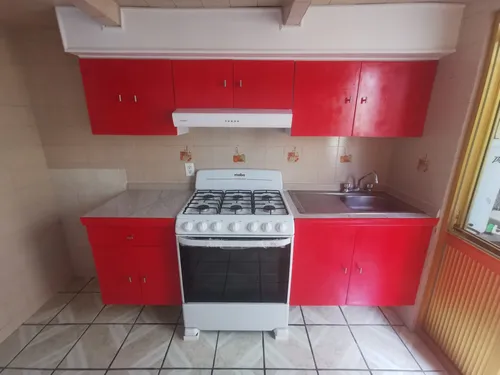 Casa En Villa De Las Flores, 3 Recamaras, 1 Baño Y Medio