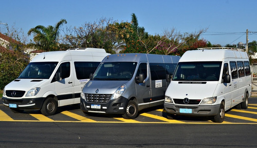 Imagen 6 de 10 de Traslado Personas Personal Van Camioneta Combi Aeropuerto