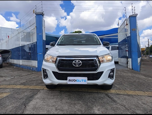 Toyota Hilux 2.8 STD 4X4 CD 16V DIESEL 4P MANUAL