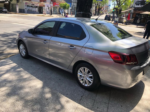 Peugeot 301 1.6 Allure