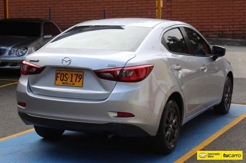 Mazda Mazda 2 Touring At 1500 Sedan