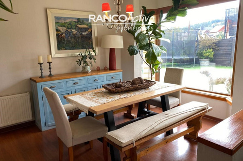 Hermosa Casa En El Venado 4d/5b Con Gran Jardín Interior