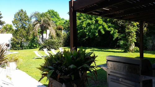 Imagen 7 de 30 de Casa En Venta 13 Ambientes Martinez