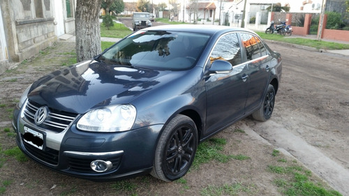 Volkswagen Vento 1.9 I Advance 2010