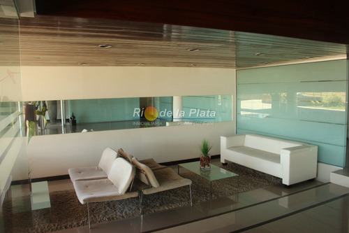 Departamento Reciclado Con Vista Al Mar!!- Ref: 13638