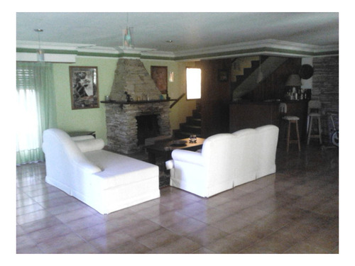 Imagen 24 de 27 de Quinta En Venta - 5 Dormitorios 3 Baños - 396mts2 - Mar Del Plata