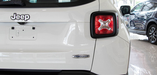 Imagen 7 de 15 de Jeep Renegade 2017 1.8 Latitude At