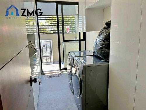 Residencia De Lujo En El Cielo Colinda Con Green Solo Exigen