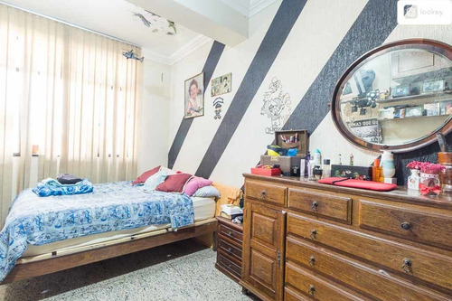 Imagem 13 de 15 de Aluguel De Casa Com 374m² E 7 Quartos - 10789
