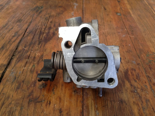 Cuerpo De Aceleracion Cirrus Stratus 2.4t Mod: 95-00 Oem