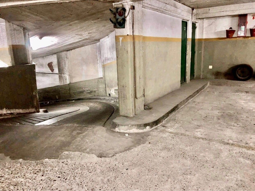 Imagen 3 de 3 de Cochera Cubierta En Venta Av. Córdoba 1600, Zona Céntrica