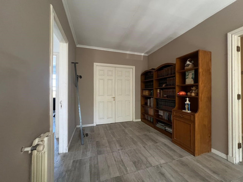 Casa En Venta En Los Jazmines, Pilar Del Este, Pilar