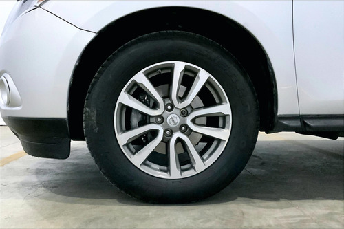 Imagen 9 de 15 de Nissan Pathfinder 5 Pts Sense, Cvt, Cd, Tabl Plata, Ra-18