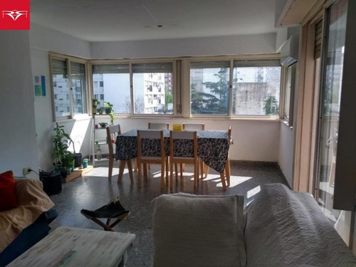 Venta De Departamento 3 Dormitorios En La Plata (9 Y 49)