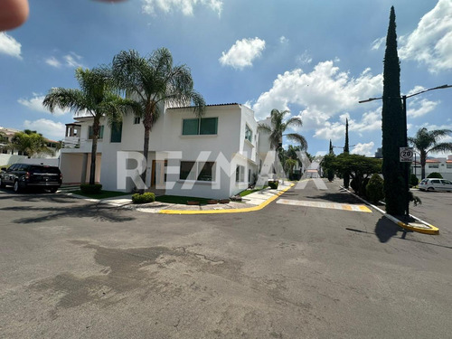 Casa En Venta En Claustros De Satiago