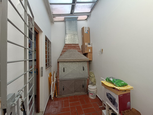 Casa 3 Ambientes Venta Flores Con Cochera