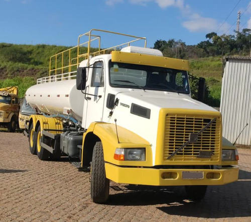 Caminhão Pipa Volvo Nl10 6x4 Ú Dono Revisado Baixo Km Tanque