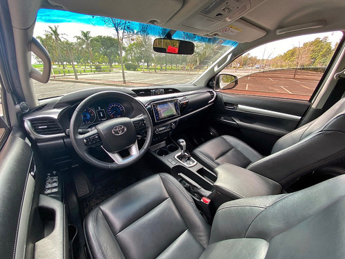 Toyota Hilux 3.0 Cd Srv Cuero 4x4 5at - A4