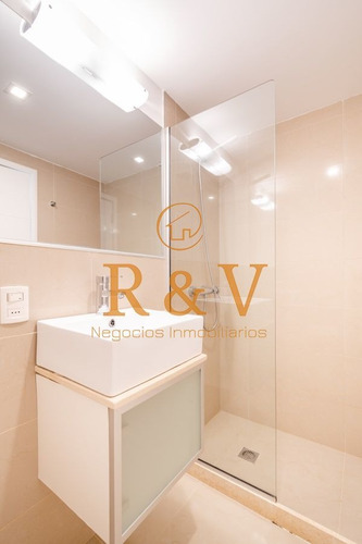 Imagen 28 de 28 de Apartamento De Tres Dormitorios En Suite En Alquiler Con Vista El Mar En Primera Lãnea Playa Brava