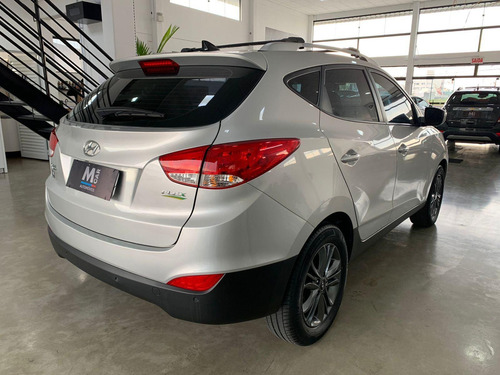 Imagem 4 de 15 de Hyundai Ix35 Gl 2.0 16v 2wd Flex Aut.
