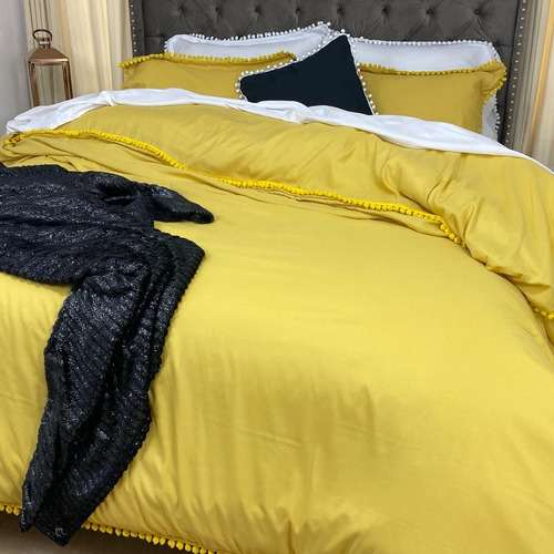 Imagen 2 de 2 de Funda Para Plumón Tipo Duvet Doble Con Borlas Mostaza