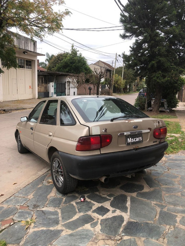 Imagen 8 de 11 de Ford Escort 1.6 Lx