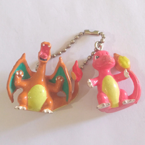 Llavero Pokémon Carmander & Charizar Figure Keychain Mascot