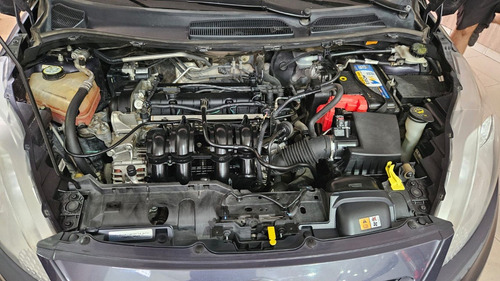 Ford Fiesta Kinetic 1.6 Titanium 120cv