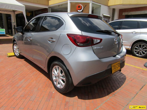 Imagen 7 de 14 de Mazda 2 1.5 Touring