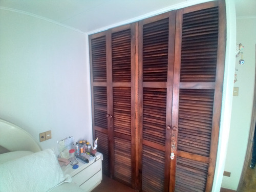 Solida Casa De Dos Pisos En Miraflores Bajo