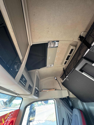 Volvo 460, En Impecables Condiciones