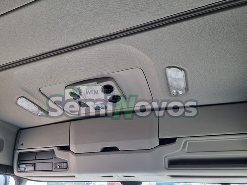 Imagem 10 de 11 de Caminhão Scania Toco P 360 4x2 2019 - Baixa Km