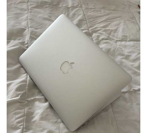 Macbook Air 2015 13-inch 1.6ghz 120gb