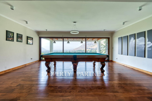 Gran Casa Con Vista Al Valle De Los Trapenses