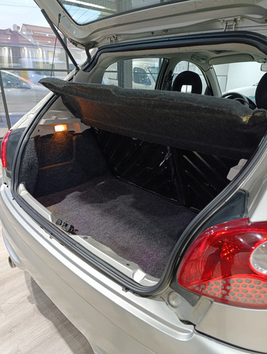 Peugeot 207 1.6 Xt