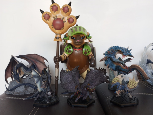 Felyne Store Elije Tu Combo De Figuras Monster Hunter (Usado)