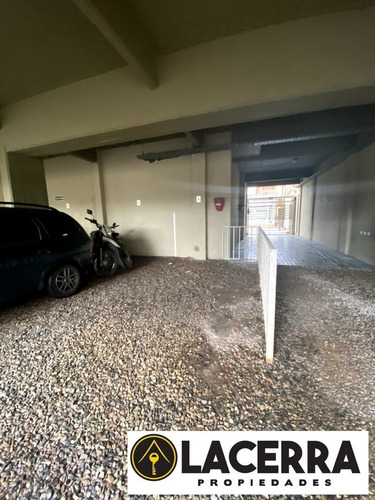 Departamento 2 Amb. Con Cochera En Villa Ballester.