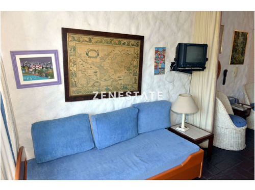 Apartamento En Mansa, 1 Dormitorios