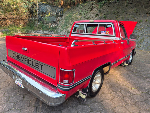 Chevrolet Cheyenne 5.3 2500 Cab Reg K 295hp 4x2 Mt