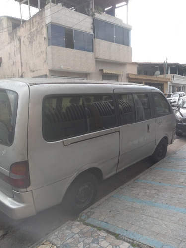 Kia Besta 2001