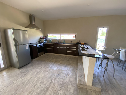 Imagen 6 de 18 de Casa En Venta Canning 4 Ambientes En Santo Domingo