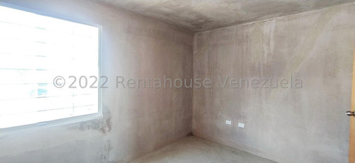 Imagen 21 de 30 de Casa En Venta En Terrazas De La Ensenada Barquisimeto Lara +++m.c * R-a-h N° +0-4-2-4- 5.5.6. 5.7. 5.9 *--**