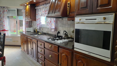 Venta Casa Parque Las Naciones 5 Ambientes Pileta Climatizada Guernica