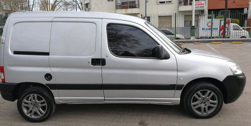 Imagen 2 de 15 de Citroën Berlingo 2012 1.6 Hdi 92cv Am53