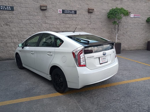 Imagen 3 de 15 de Toyota Prius 2015 1.8 Premium Sr Hibrido At
