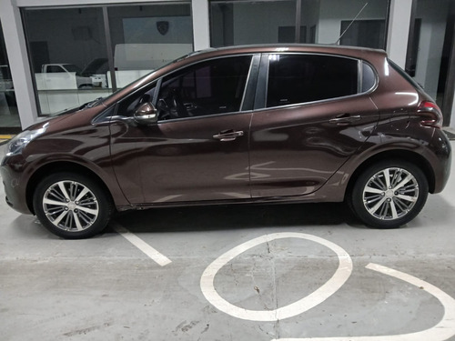 Peugeot 208 1.6 Allure
